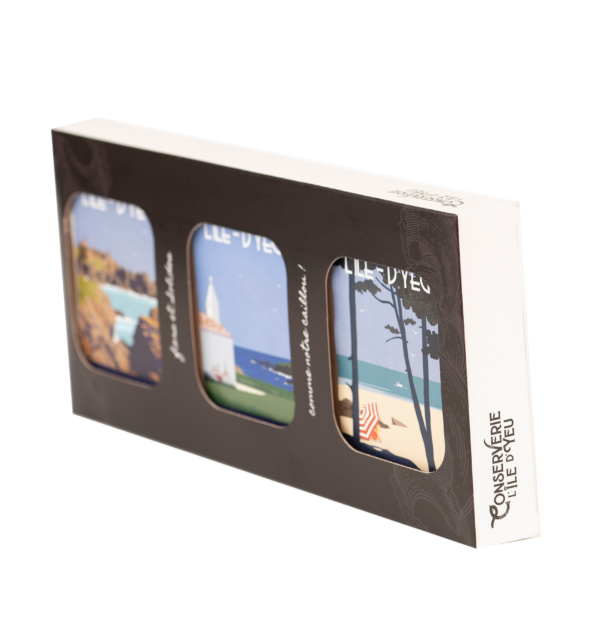 Image montrant un coffret de sardines avec 3 visuels de l'Ile d'Yeu (Emilie Parrod) - 3*115g